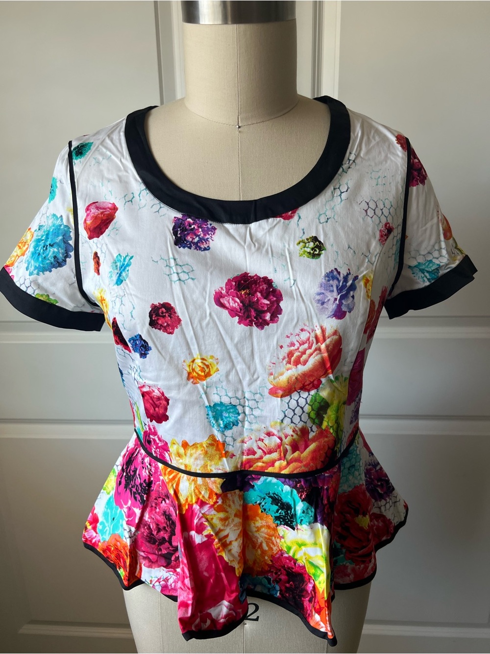 NWOT Prabal Gurung For Target Floral Peplum Blouse with Black Trim - White/Multi